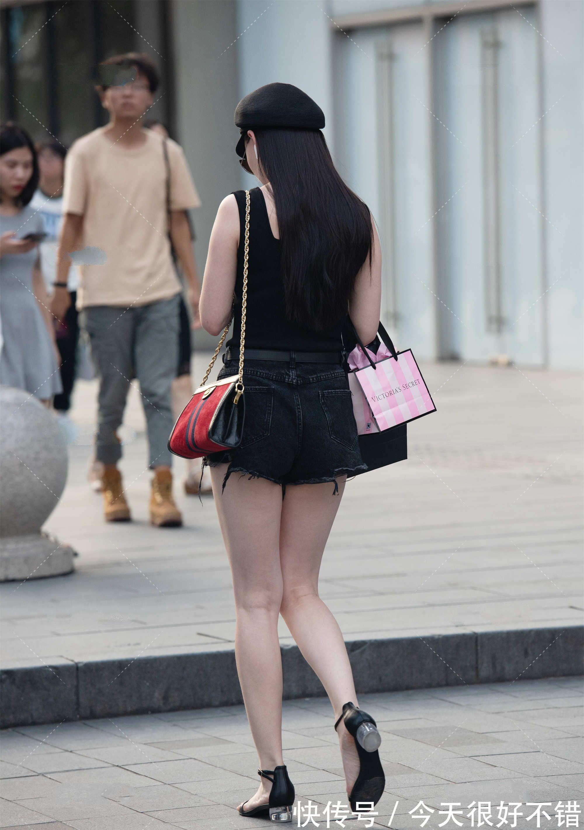方领|一字肩连衣裙，温柔美好，出落亭亭玉立