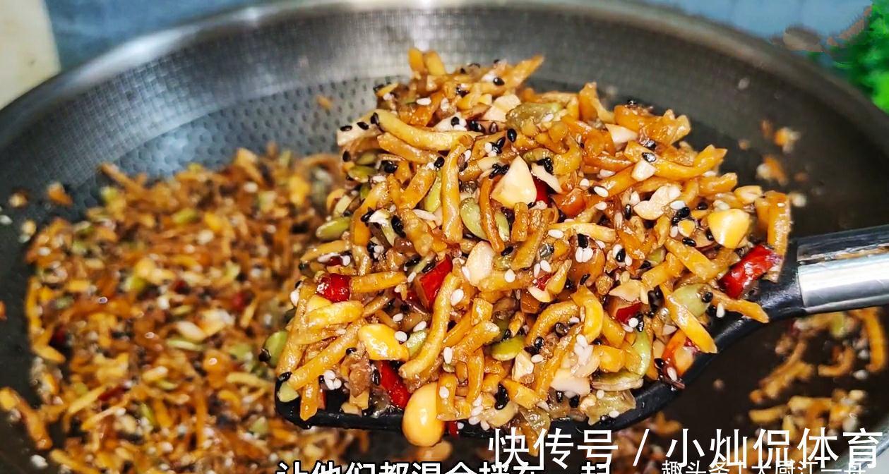 花生米|把面条放进滚烫的油锅中,瞬间变美食,简单易做,吃一次就忘不了
