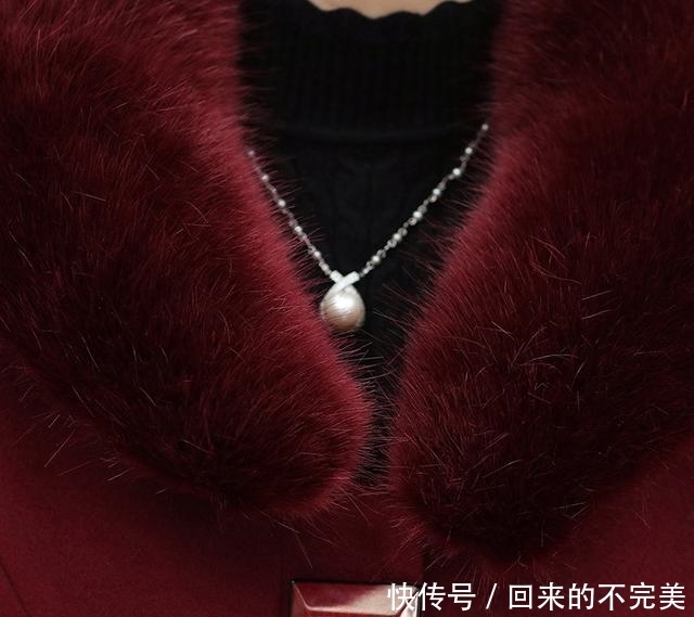 70后人再不打扮就老了！19年最流行这些女装，年轻洋气显气质