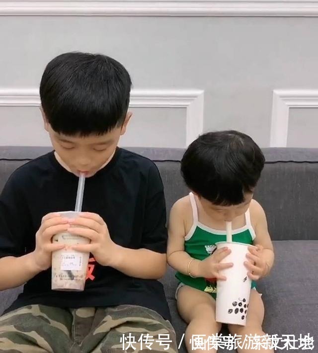小宝|妹妹想喝哥哥的珍珠奶茶,哥哥用笔给妹妹“画”了一杯,妈妈笑翻