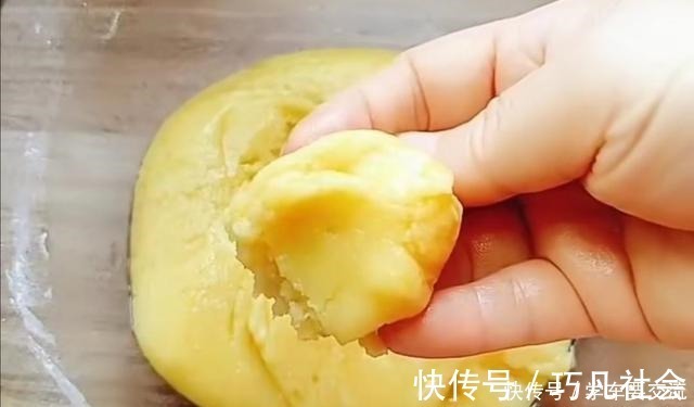 家庭版桃酥的做法分享，简单好做，油用植物油就行