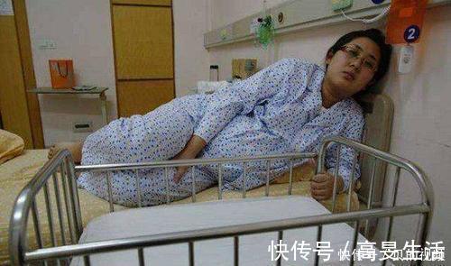 顺产|顺产时,胎儿是如何从小小的产道出来的?网友:生个孩子真不容易