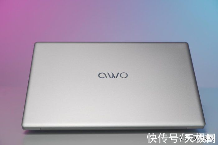 i5|AWO小艾-乐14笔记本测评：职场年轻人必选的轻薄本