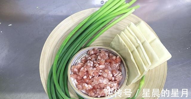 家常|肉末蒜薹炒豆干家常下饭菜，荤素搭配，看着就有食欲！