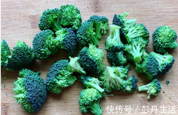 小米辣|夏天大鱼大肉易上火，这菜天天吃不腻，美白还减肥，比肉抢手多了