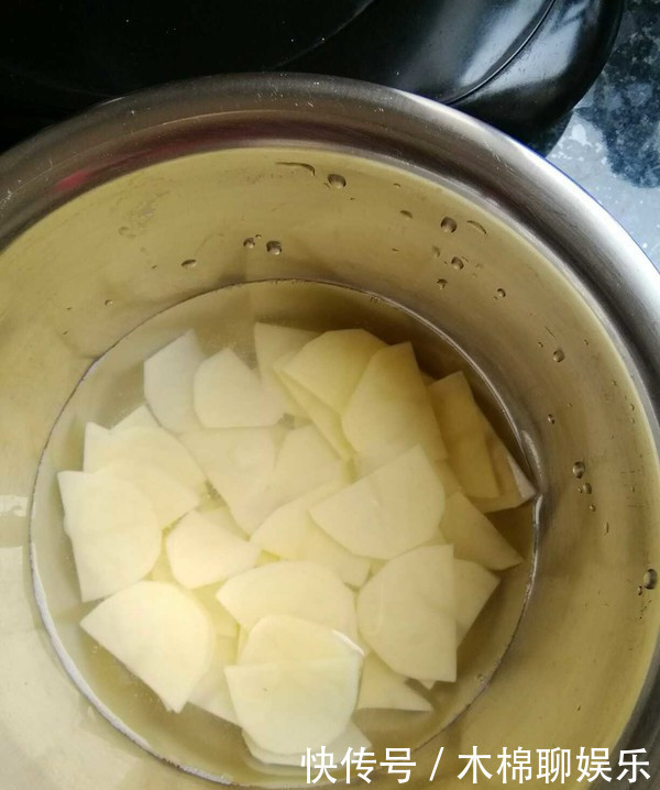 大白菜|天冷了,吃这菜最合适,10分钟就上桌,健康营养,超级下饭!