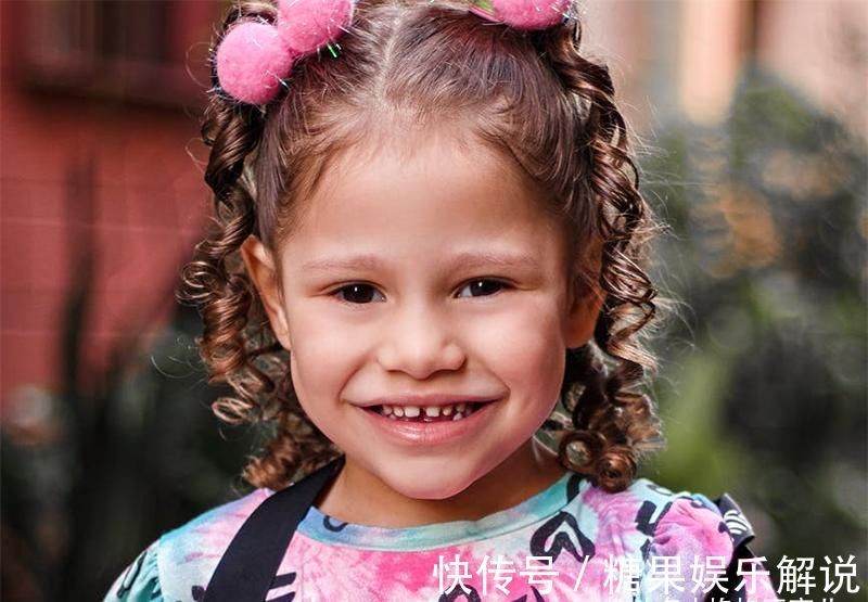 蛀牙|孩子换牙齿了，看到快长出的牙齿是歪的，该怎么办？