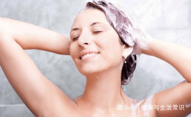 头发|头发多久洗一次最好每天洗会脱发告诉你正确答案