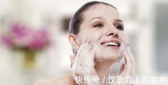 脸部|女人敷完面膜后,3件事要及时做!偷懒的人,难怪天天敷也没效果!