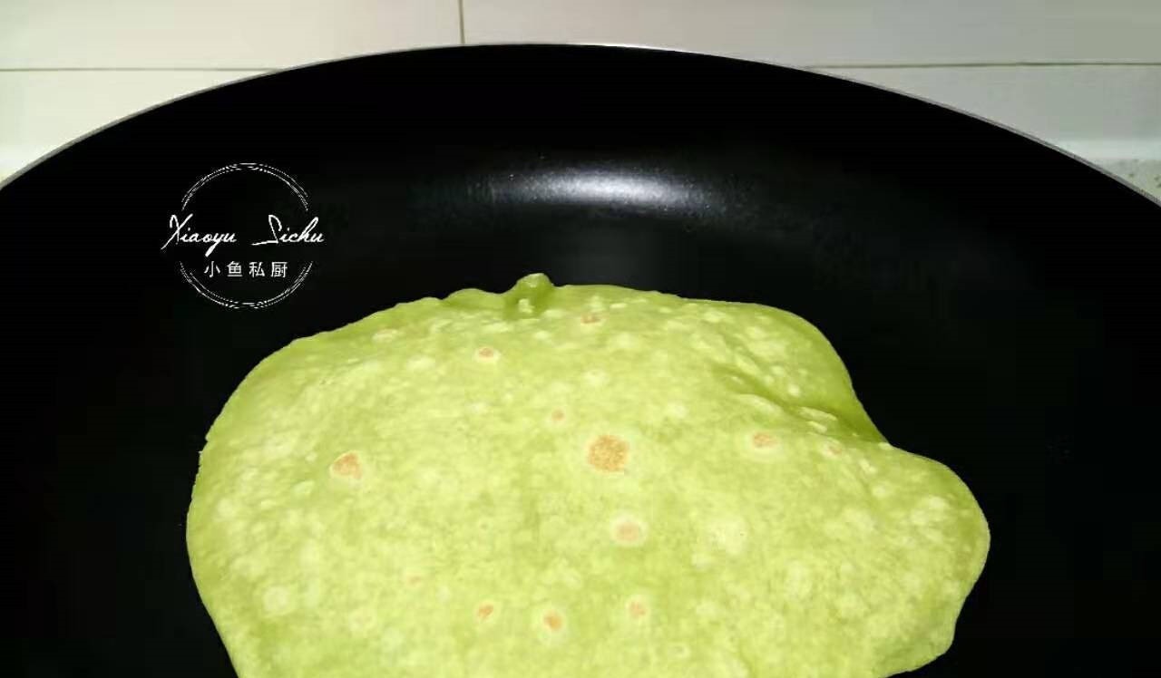 茼蒿汁|春饼的新做法，不用上锅蒸，薄软又筋道，卷肉卷菜可香了