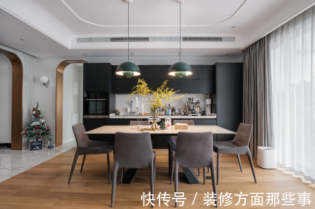 衣帽间|175平现代四居室扩充大中厨,打造儿童套房