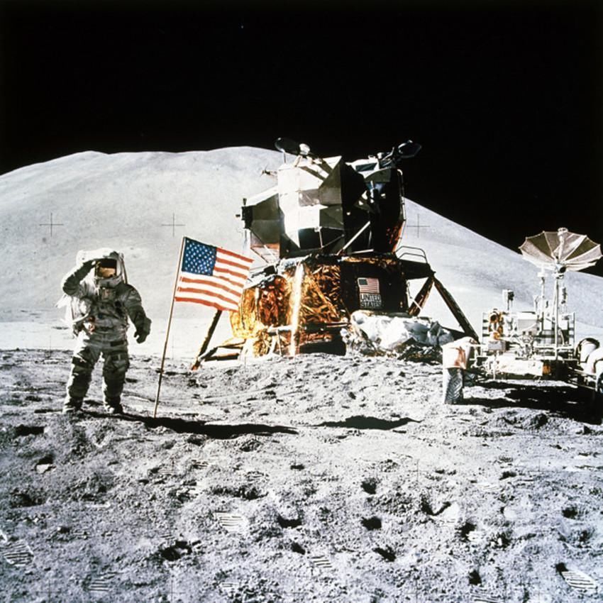 东方红 50年前我国发射的东方号一号卫星,现在在哪里,可以回收吗