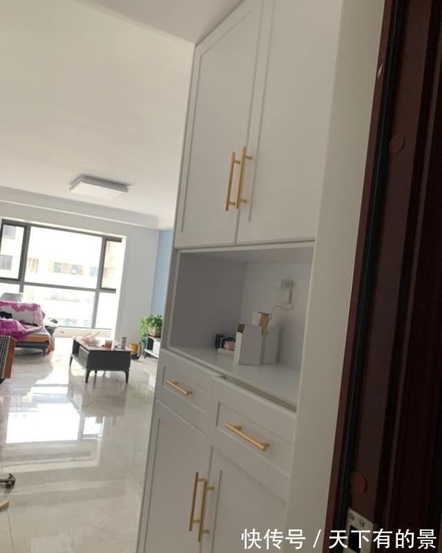 榻榻米|耗时半年新房终于完工,北欧风格很满意,过道设计柜子很实用