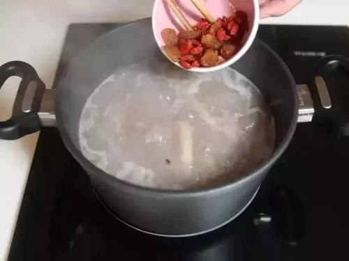 猪肉|常吃这道菜,皮肤像鸡蛋一样光滑白皙!连面膜都省了
