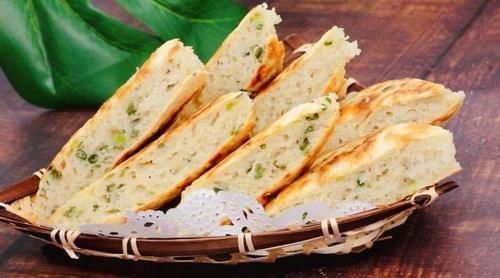 不需要揉面,这是懒人葱花饼的做法,简单3步就能搞定,外酥里软