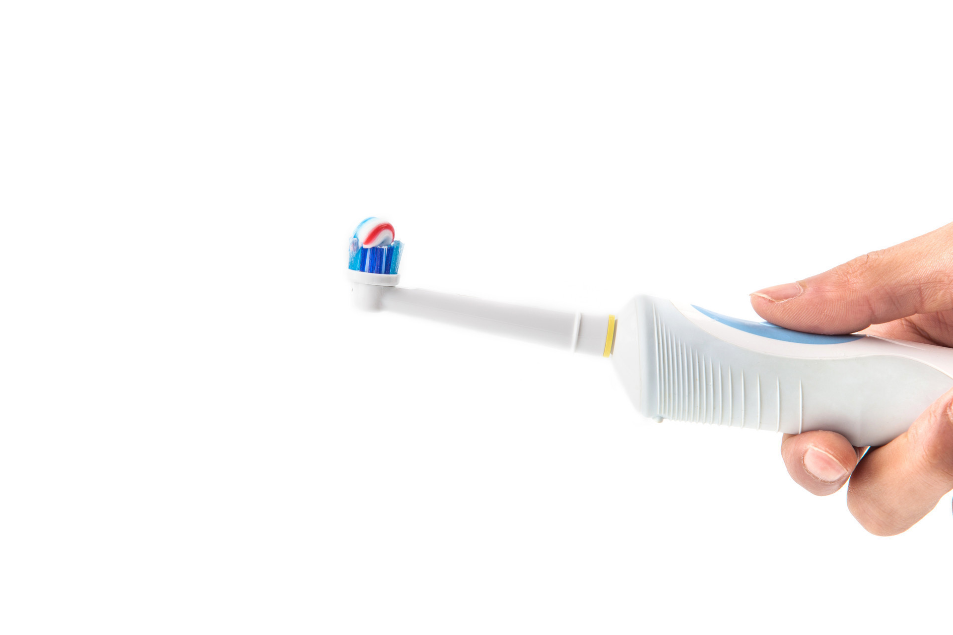 牙刷|给宝宝刷牙,妈妈使用牙膏了吗儿童牙膏这么选就对了