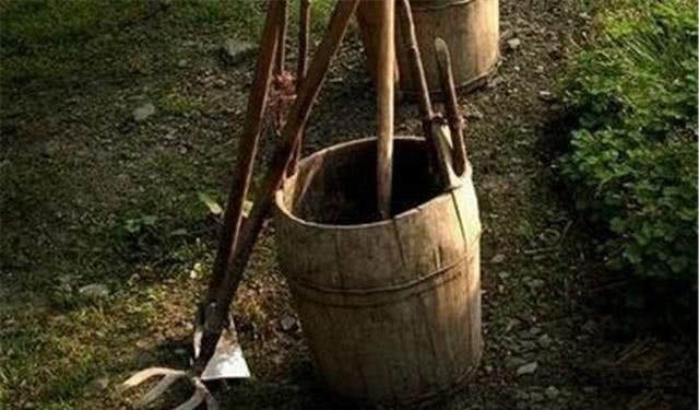 故宫里近万个房间,为何没有一间厕所?那古人是如何方便的?