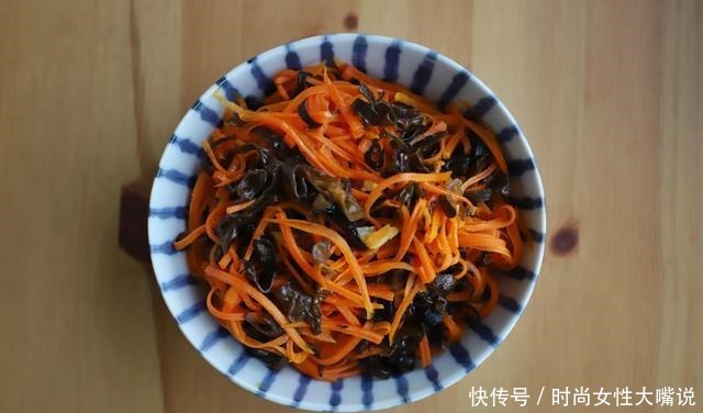 打工人晒晚餐,3菜1汤40分钟搞定,网友效率真高,抄作业