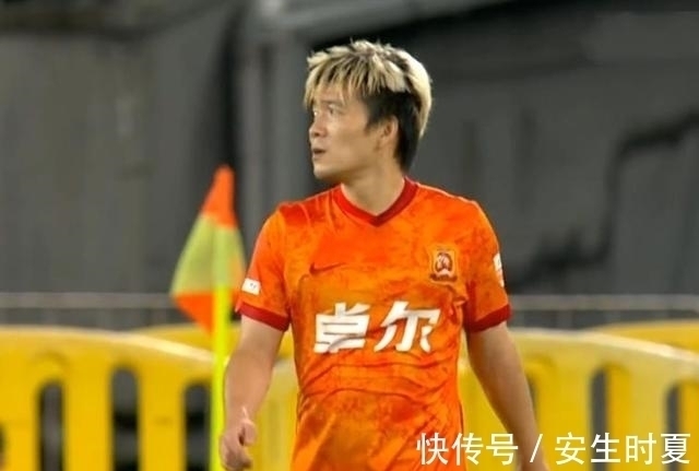 武汉队|2-1,虽迟但到!李霄鹏拿到中超首胜,这2人可以安心去国足报到了