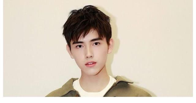 太子爺|京圈太子爺仗勢欺人？七月男友和四字爭番？踹人女星得罪節(jié)目組？