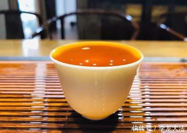 老茶|普洱茶越存越难喝?这几个常见误区,千万别中招!