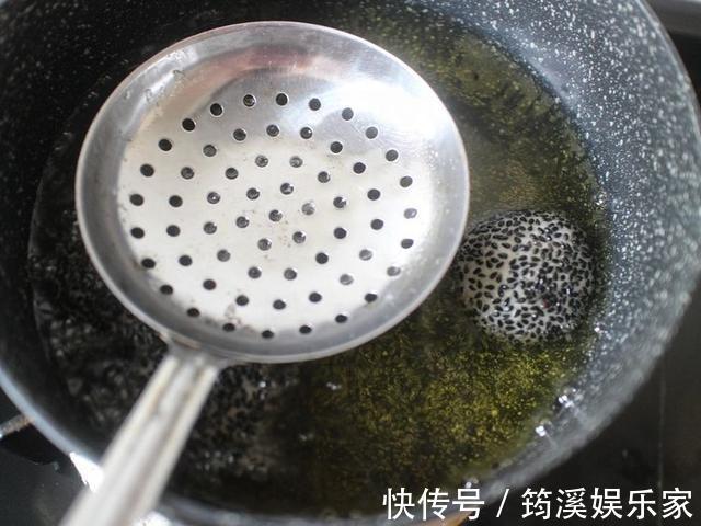 自己做的麻团，不是瘪就是小教你一套零失败的教程