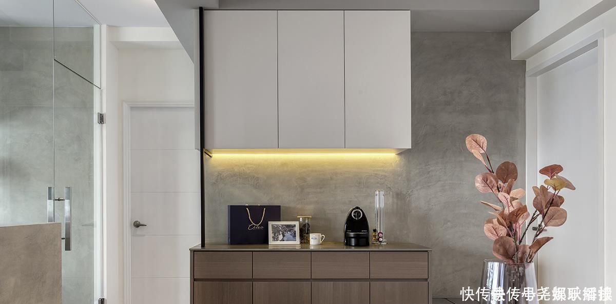 品味四讲|一个人的80㎡小家,极简又高级,一进门就被迷住