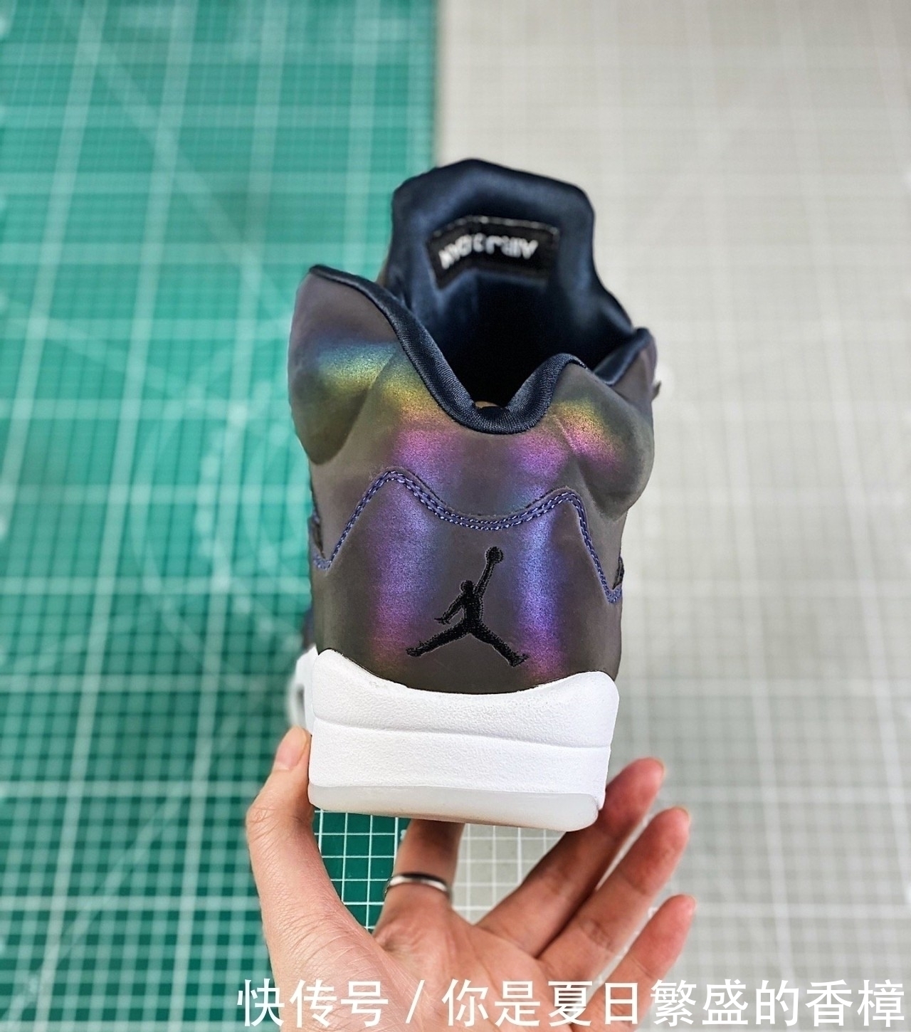 aj5 白天普普通通,晚上惊艳四座AirJordan5反光变色龙开箱测评