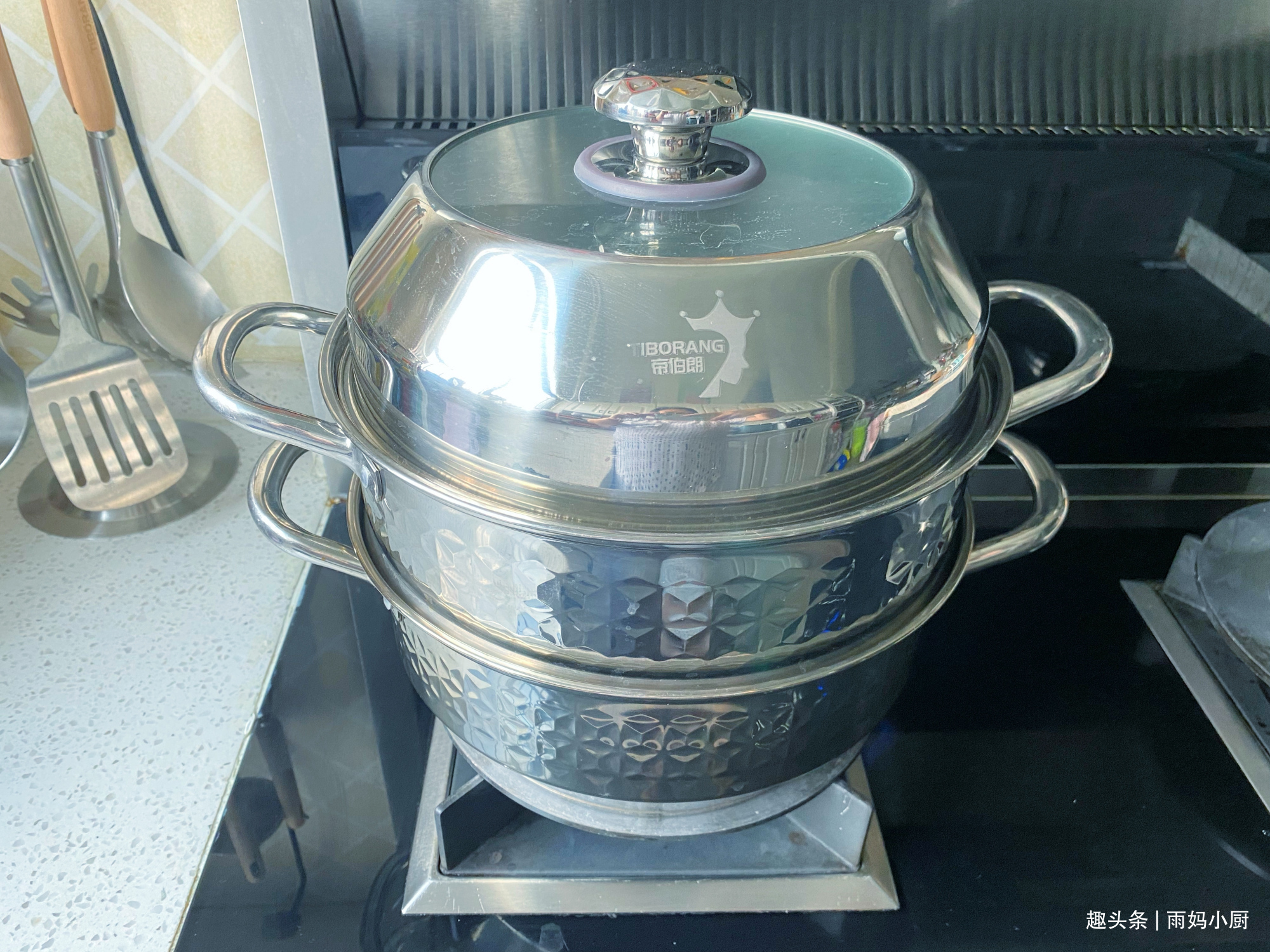 蒜蓉粉丝蒸虾,粉丝不要焯水记住1招,虾肉鲜嫩粉丝入味又好