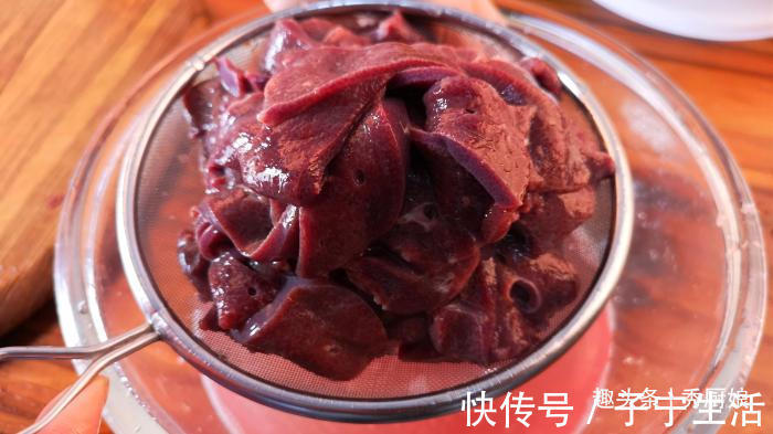 下酒菜|下馆子时,懂行的人从来不点此菜,厨师:我们自己都不吃,太脏!