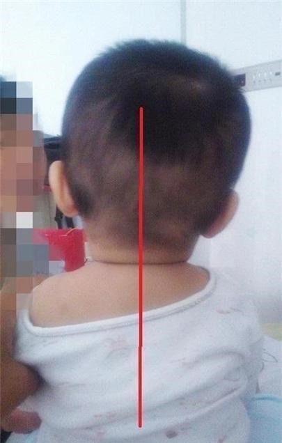 单手|小心把新生儿抱成“歪脖子”这种毁身高的抱姿,很多家长都在犯