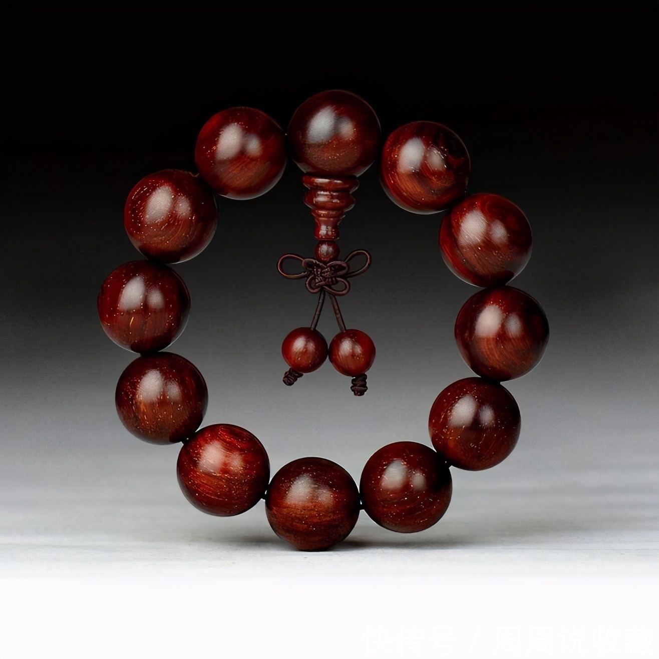 技巧|小叶紫檀手串的正确盘玩方法及盘玩技巧