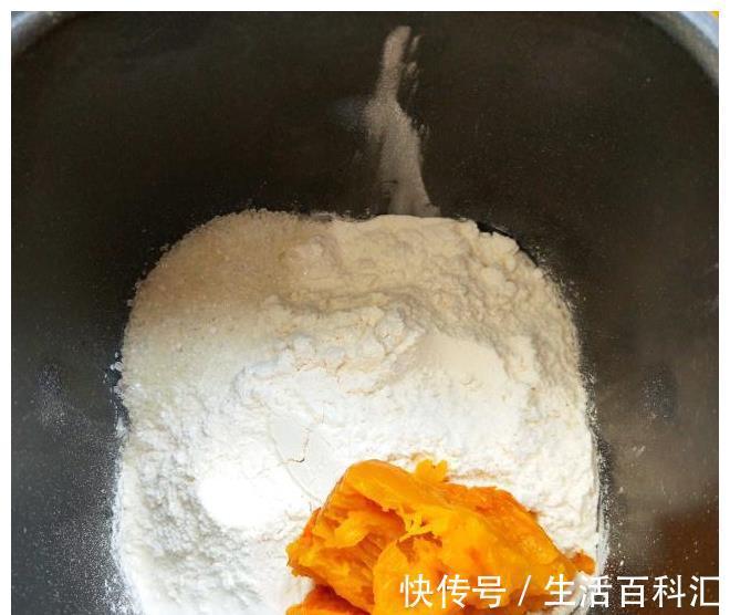 南瓜豆沙包|松软绵甜的南瓜豆沙包,好吃好看、低糖低油、老人孩子都爱吃