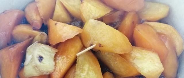 女人过了45岁，多吃这种碱性食物，2元一斤，帮你安稳度过更年期