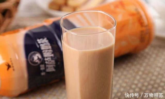 渴到|渴到嗓子“冒烟”也不喝的饮料,图2喝出表情包,图4是00后最爱