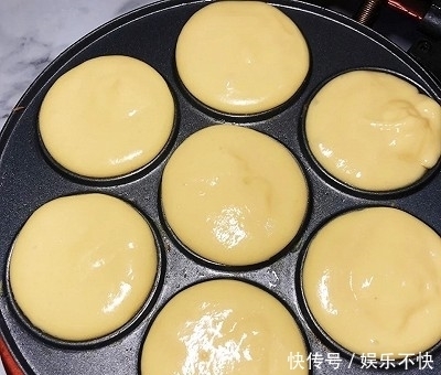 萌萌哒甜甜圈的做法