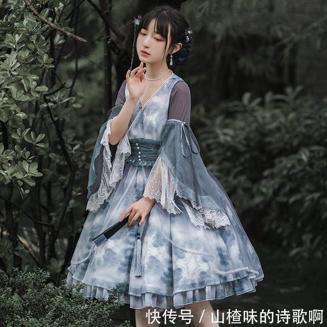 继“汉服lo”之后,jk又和汉服“搞”到了一起,破产少女又心动了