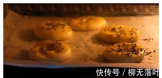 山药新吃法，不炒不炖，松软香甜，大小孩都能吃，做法简单！