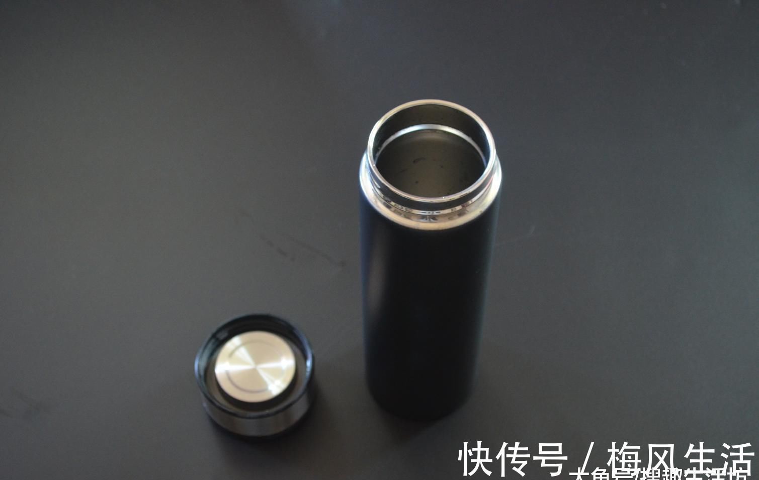 保温杯太深不好清洗, 教你一招, 不用洗涤剂, 细菌污垢洗得干干净净
