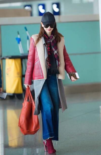 蓝色的喇叭|皮衣+喇叭裤=时髦显高, 这样穿太好看了