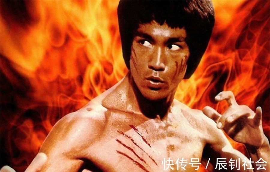 游戏!他身材瘦小却力大无穷,出手非死即伤,一生全无败绩,被日本当做游戏原型