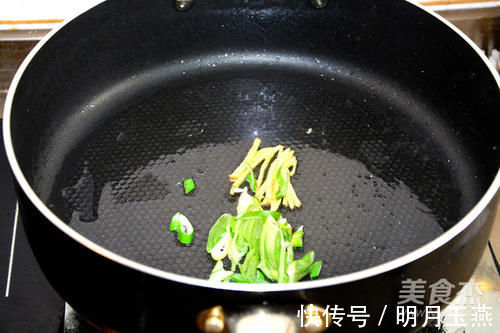 可惜|西红柿的黄金搭档不是鸡蛋，和它一起吃，营养更高，不懂可惜