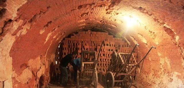 误认为|国宝差点扔掉!2200多年战国水晶杯,刚出土被误认为现代玻璃杯