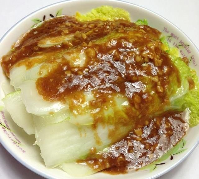 做法|美食优选年糕烩排骨,蒜茸蚝油小白菜,香干炒肉皮的做法