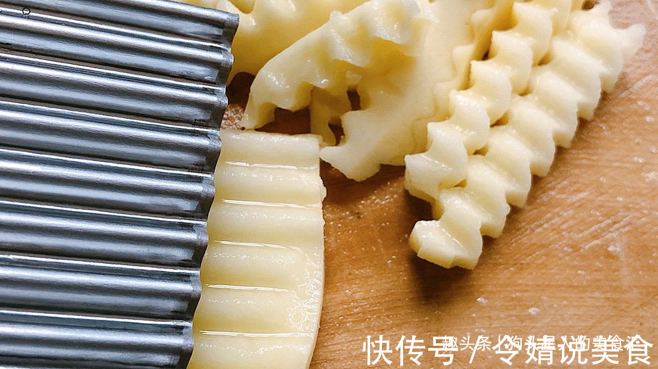 街头小吃狼牙土豆,成本不到三块钱,一次做一盆,学会不用出去买