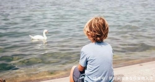 情商|幼儿园老师直言:这4种孩子容易被孤立,其中3种是因为情商低