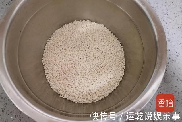 m一次就能成功的蒸米糕,好吃到转圈圈,家中有锅的都能做