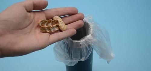 你家有废旧的保温杯吗?现在知道为时不晚,尽早叮嘱家人,真实用