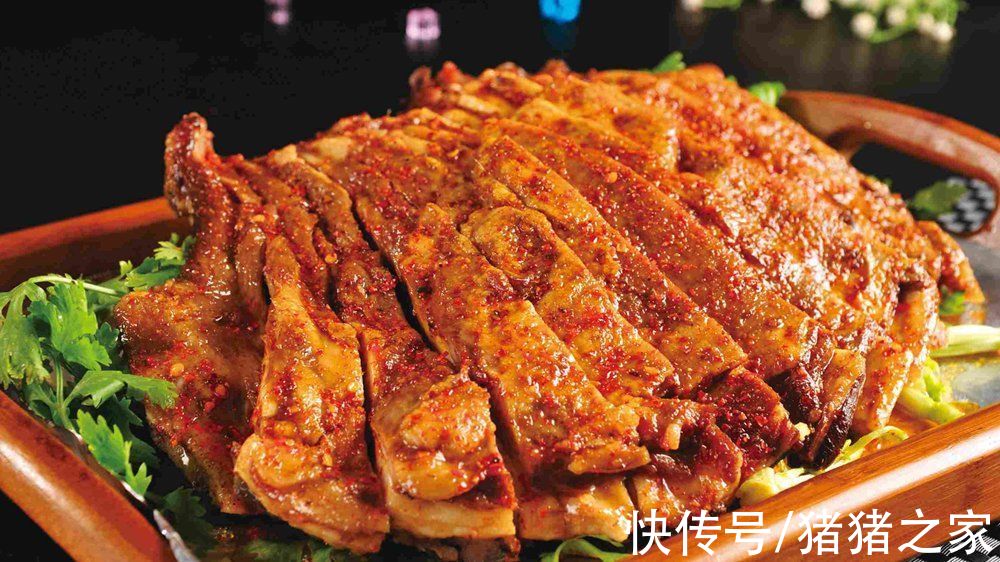 在家用烤箱也能做出滋滋美味的烤羊排，配料毫无保留分享，吃起来