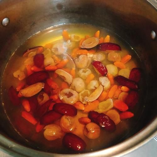 每月必喝補血驗方，你離滿血復(fù)活就差這一杯碗